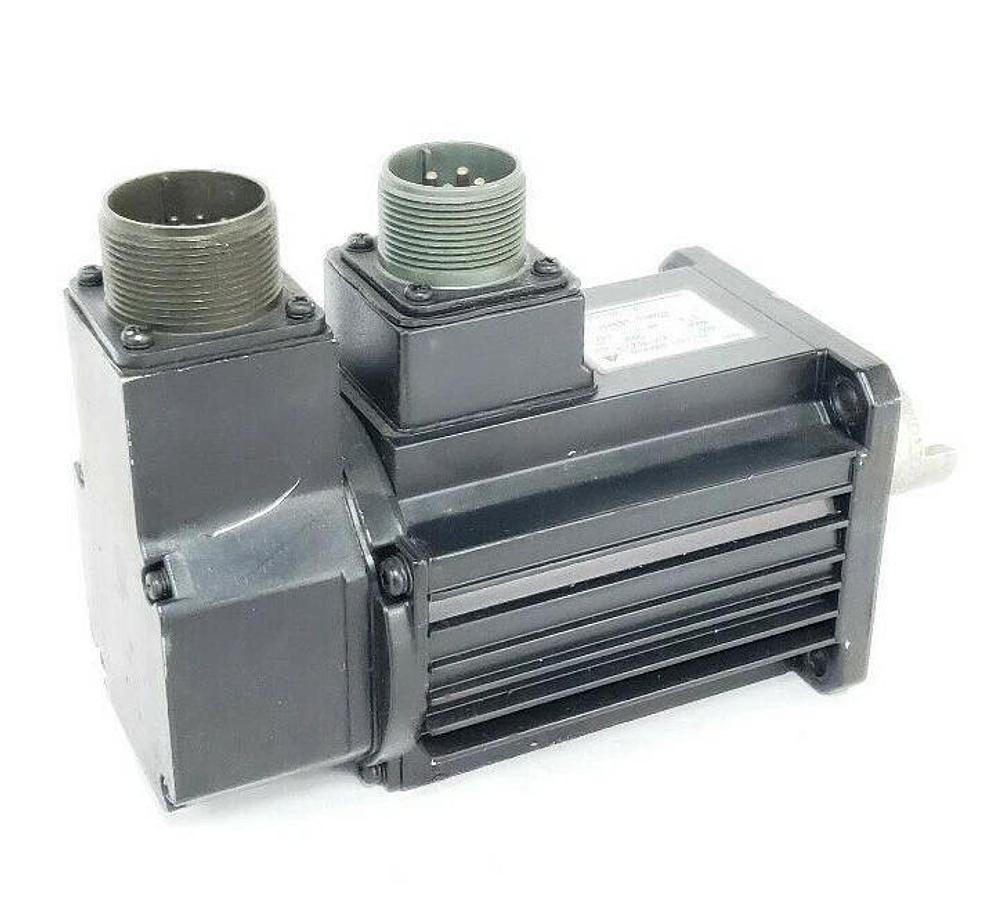 Used YASKAWA USAREM-03BE2K AC SERVO MOTOR W/ UTOPI-150YA INCR. ENCODER USAREM03BE2K
