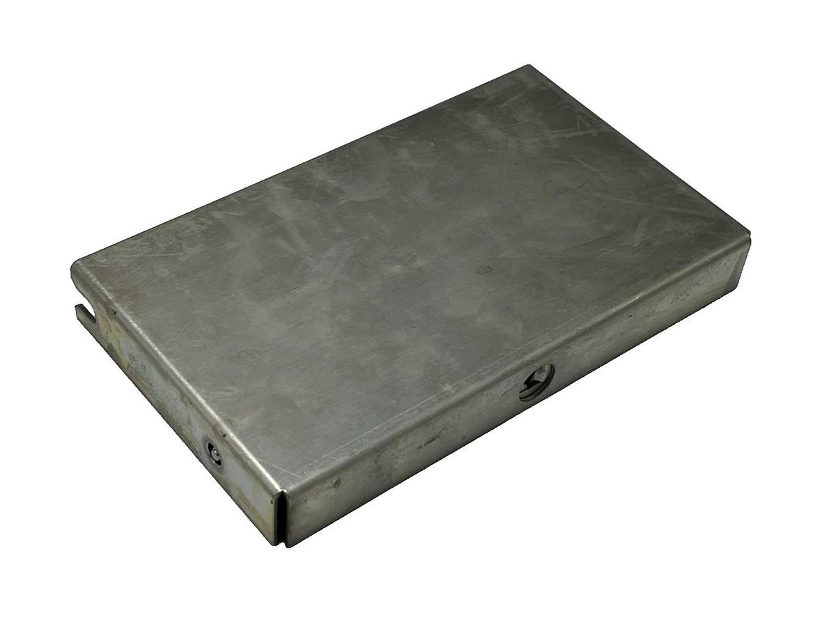 Used Honeywell 51401525-100 Rev A 15-Slot Chassis w/ (2) 51304485-100 Digital Modules