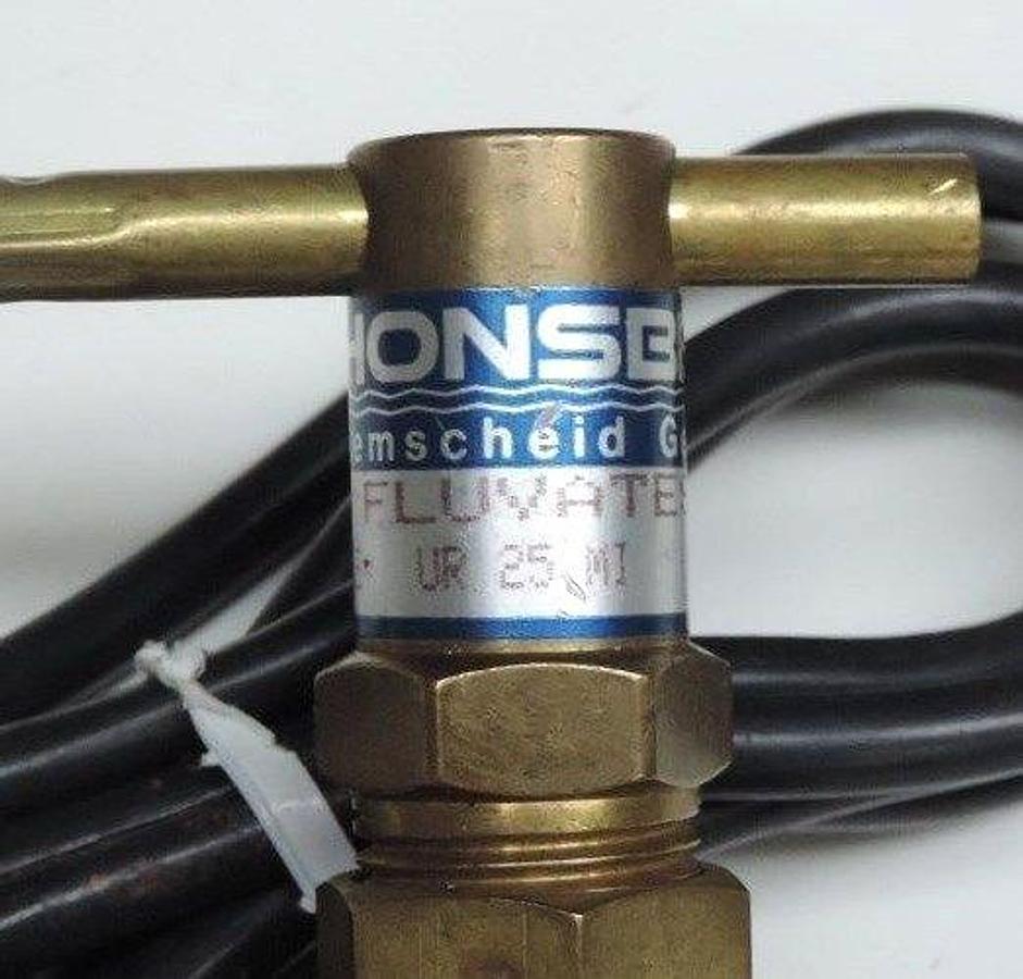 Used HONSBERG UR-25-MI 1" VALVE SWITCH UR25MI