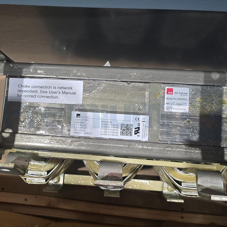 Used Eaton SPX550A0-4A2N1 SPX9000 Adjustable Frequency Drive VFD 550HP@480V 3Ph NSMP