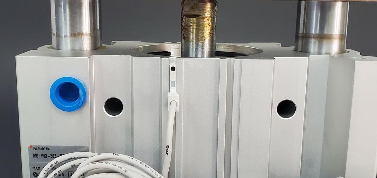 Used NEW SMC MGPM63-50Z-M9BWVZ MGP-Z SERIES CYLINDER MGPM6350ZM9BWVZ MAX. 1.0MPa