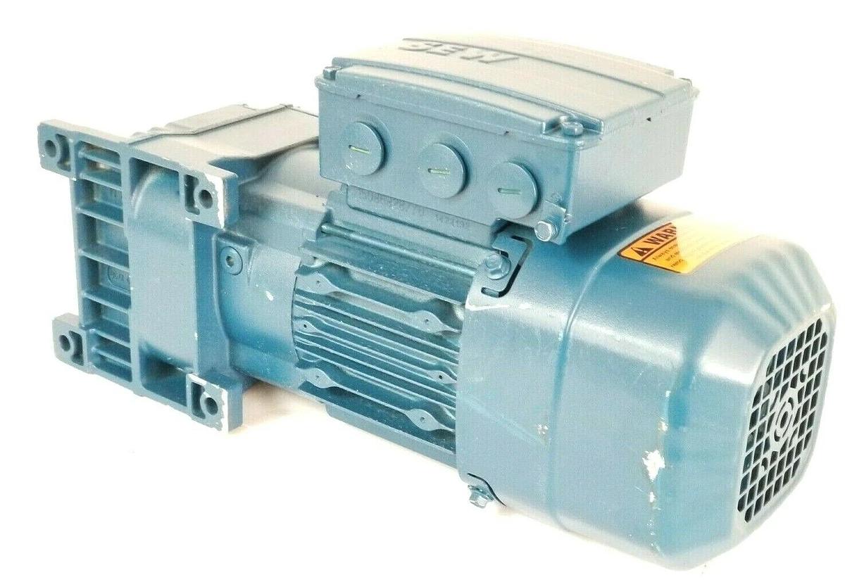 NEW SEW EURODRIVE R17DRS71S4BE05HR GEARMOTOR ASSEMBLY .25HP