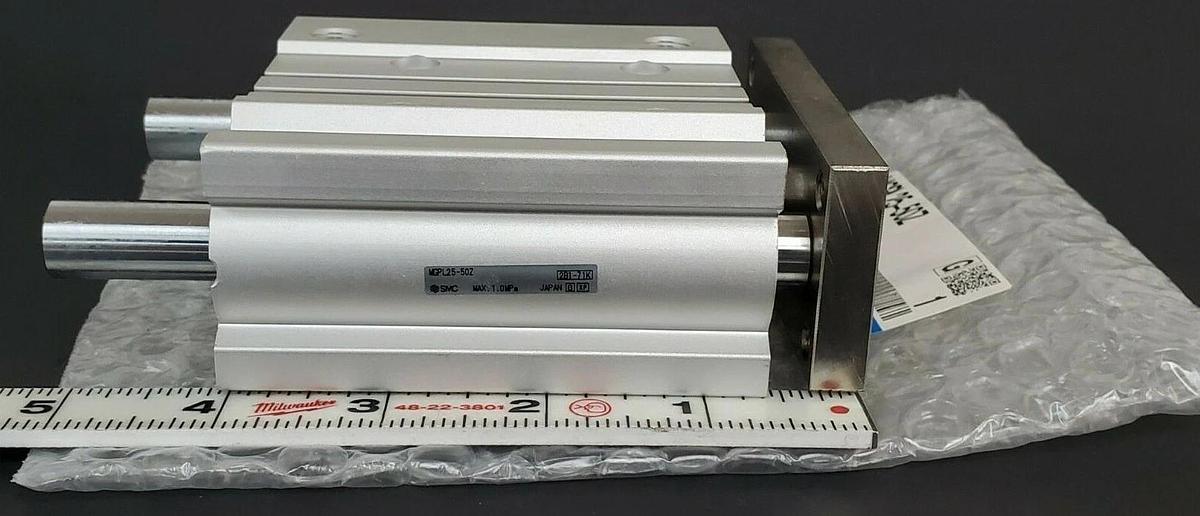 Used NEW SMC MGPL25-50Z COMPACT GUIDE CYLINDER MGPL2550Z