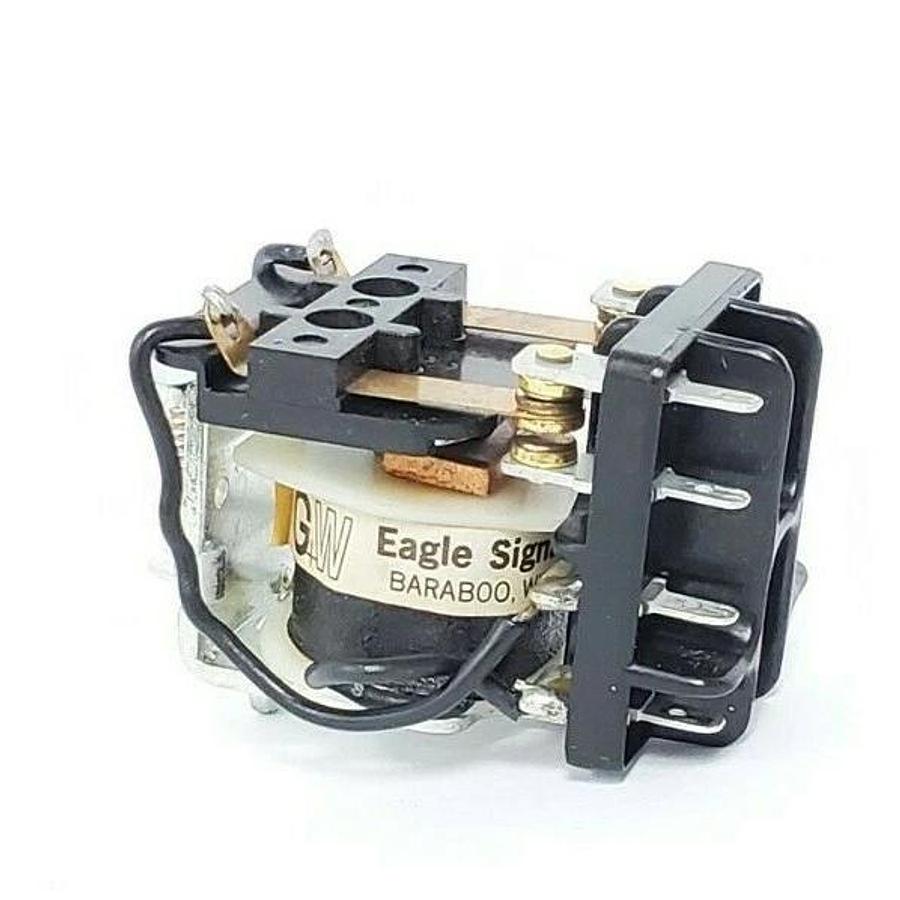 Used GW EAGLE SIGNAL 25B-1881 RELAY 120V 50/60HZ 25B1881