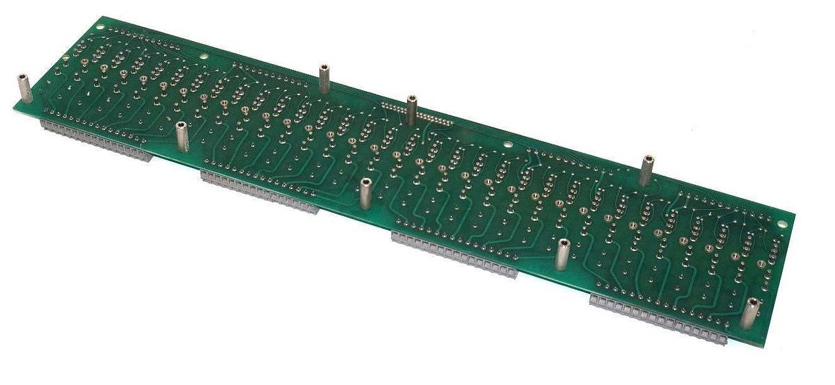 Used UNICO 307-0881 I/O FANNING STRIP BOARD 32 POSITION