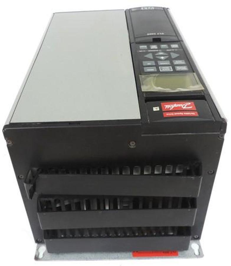 Used DANFOSS VLT 5004 DRIVE 2.2KW/3HP 9.5A, VLT5004PT2CN1STR0DLF20A00 5000 SERIES