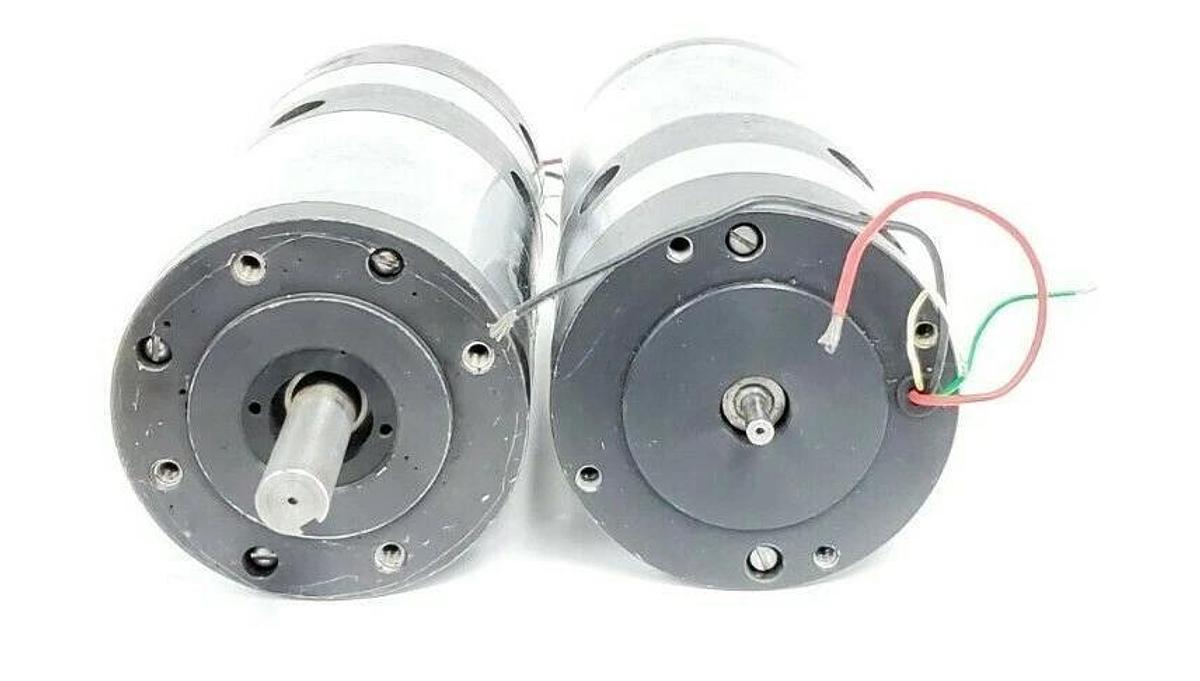 Used LOT OF 2 ELECTRO-CRAFT 0702-09-010 SERVO MOTORS W/ TACHO FEEDBACK E702 070209010