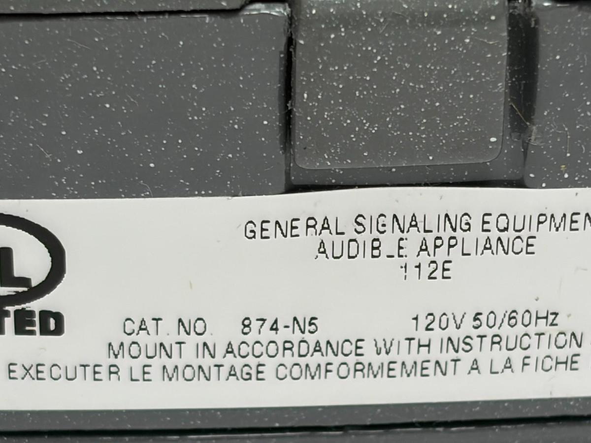 Used Edwards Signaling Adaptahorn 874-N5 Surface Mount Horn 120VAC Gray New Surplus