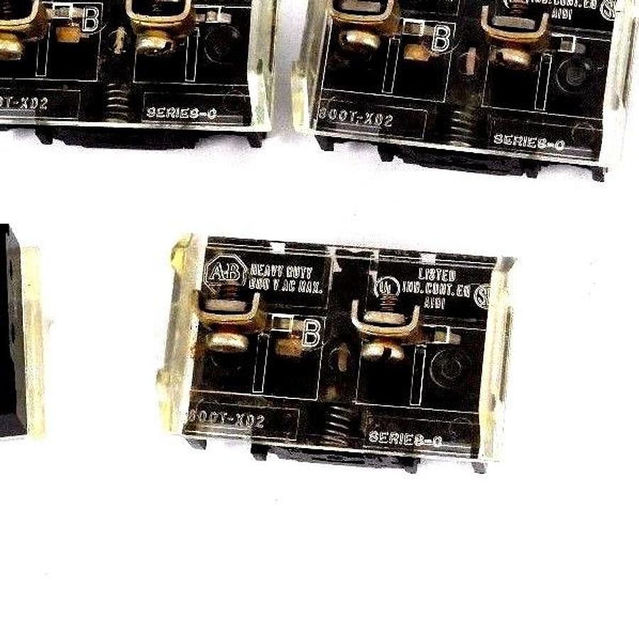 Used LOT OF 5 ALLEN BRADLEY 800T-XD2 CONTACT BLOCKS 800TXD2, SER. C