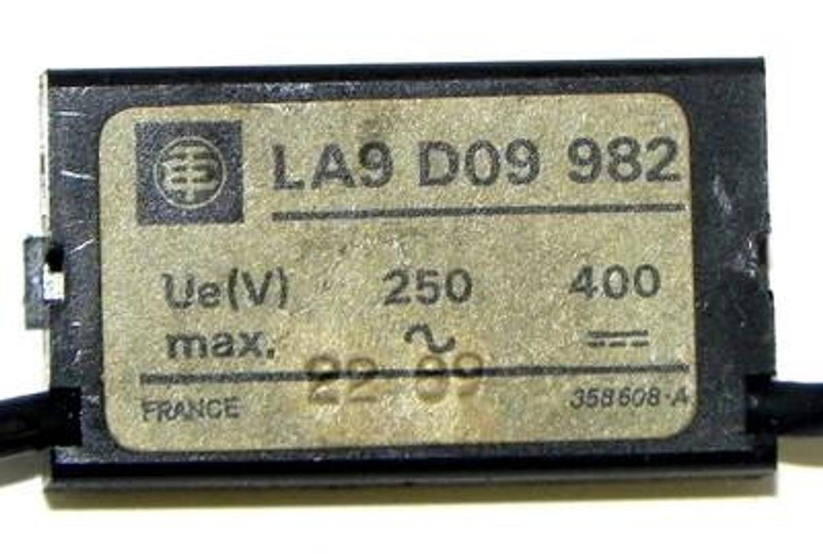 Used LOT OF 4 TELEMECANIQUE LA9 D09 982 SUPPRESSOR LA9D09982