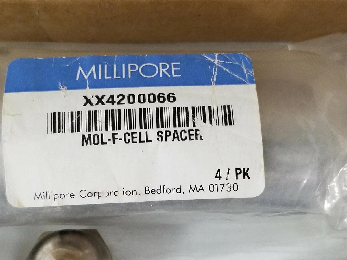 LOT OF 8 NEW MILLIPORE PELLICON XX4200066 SPACERS W/ PELLICON SPARE PARTS