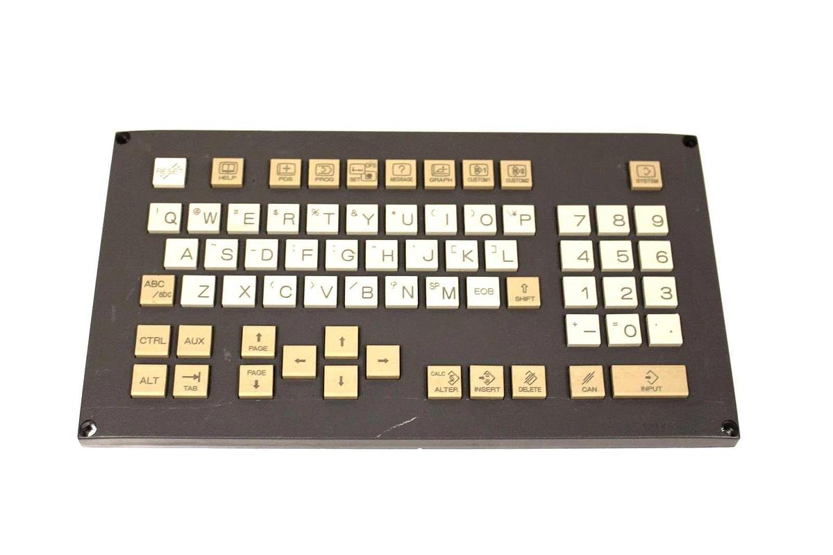 Used FANUC A02B-0323-C128  MDI UNIT CONTROL KEYPAD / KEYBOARD A02B0323C128