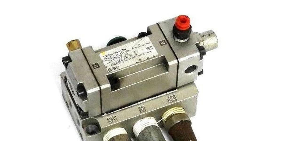 Used SMC NV8A4114-00N VALVE NV8A411400N, PRESS. 150 PSI MAX. PILOT: 20-150 PSI