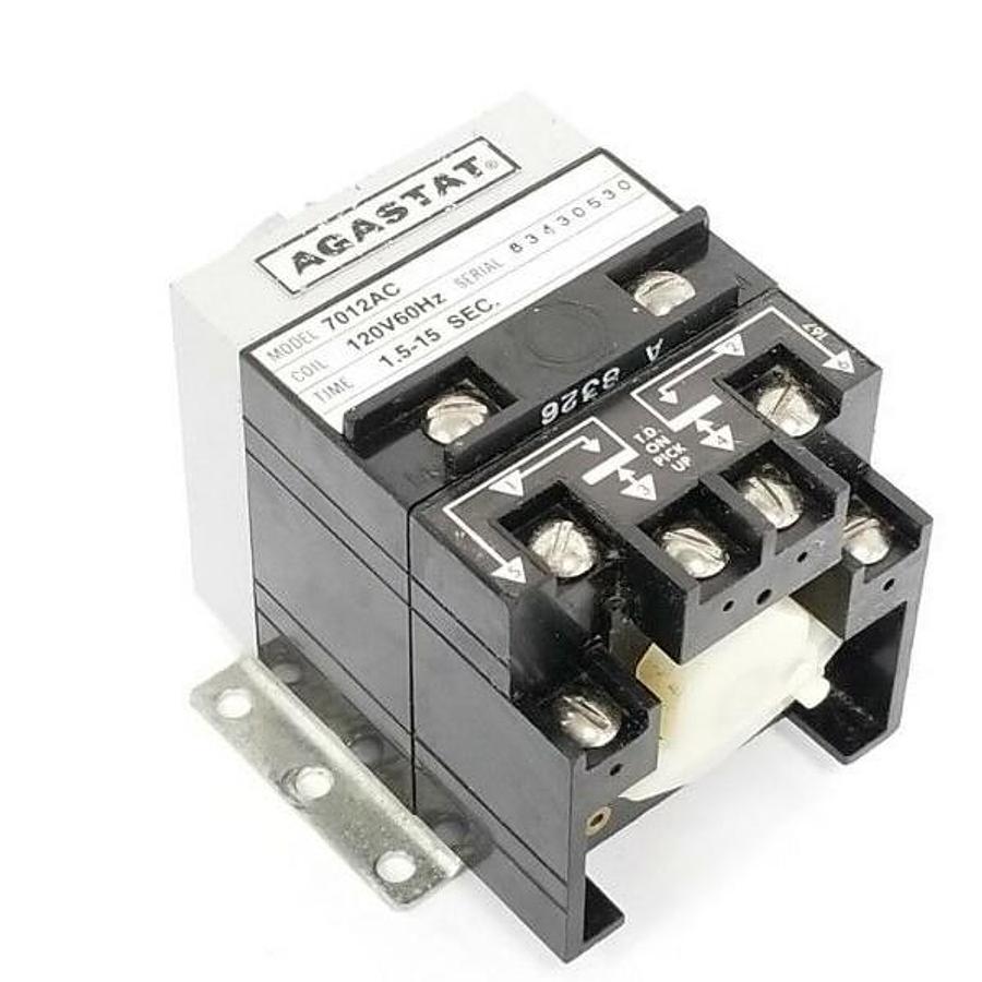 Used AGASTAT 7012AC TIMING RELAY 120V, 60HZ, 1.5-15SEC