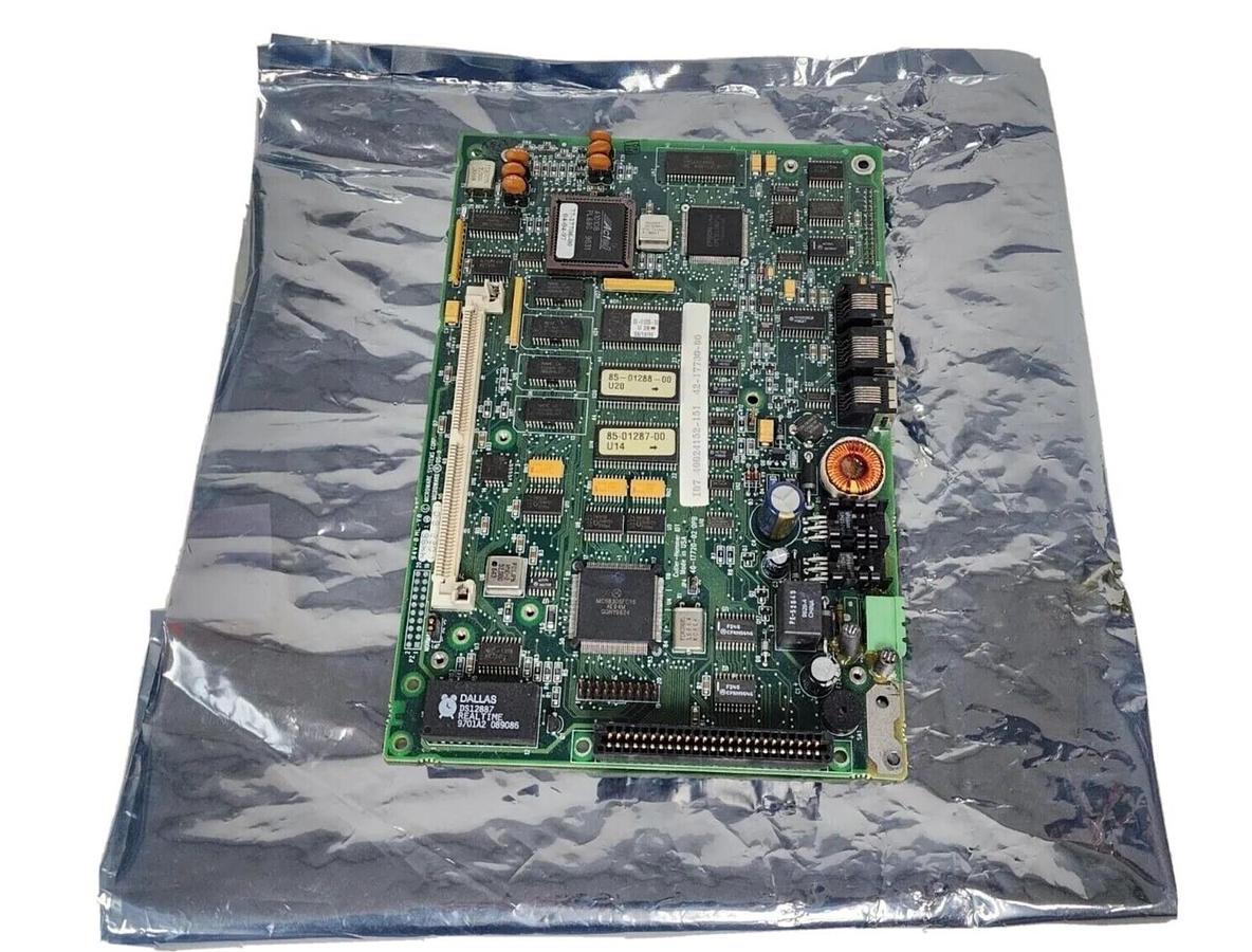 Used CUTLER HAMMER 40-17720-02 CIRCUIT BOARD 42-17730-00 40024152-151