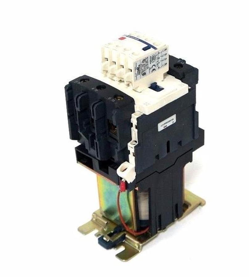 Used NEW TELEMECANIQUE LC1DREQ3831G4 CONTACTOR LC1 D80, LP1 D8011 W/ LADN22