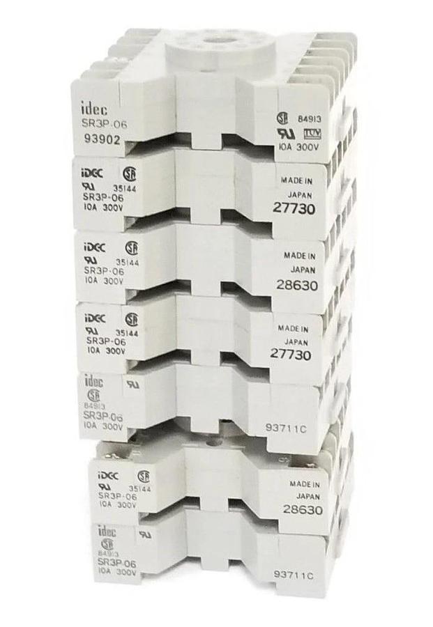 Used LOT OF 7 IDEC SR3P-06 RELAY BASES 10A, 300V, SR3P06