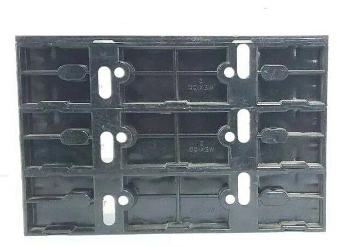 Used GOULD SHAWMUT 60308R 600V 30A FUSE BLOCK
