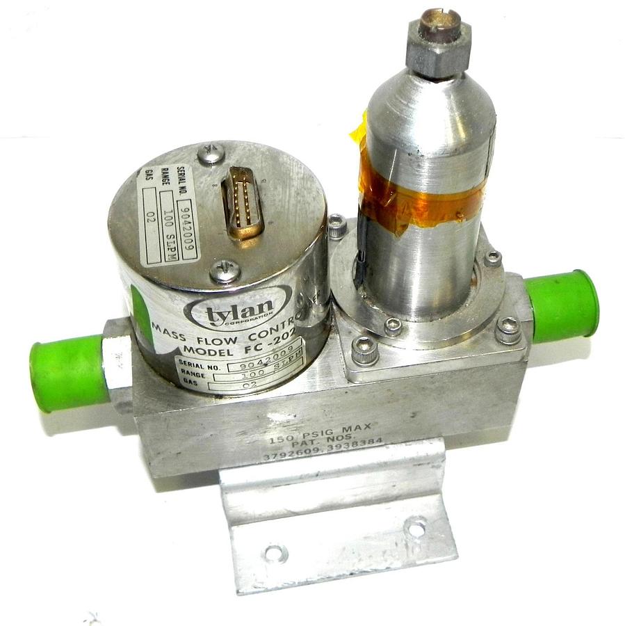Used TYLON FC-202 MASS FLOW CONTROLLER FC202