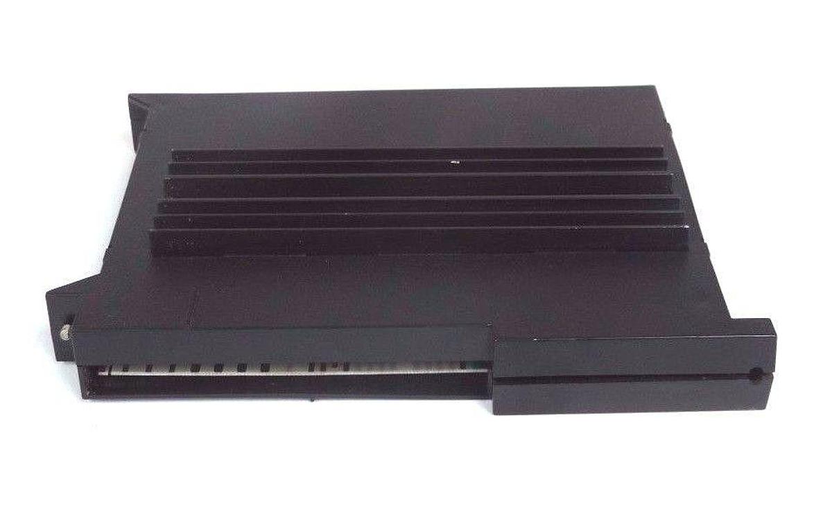 Used SQUARE D SY/MAX 8030-DOM-221 DELUXE OUTPUT MODULE SERIES B 120VAC 8030DOM221