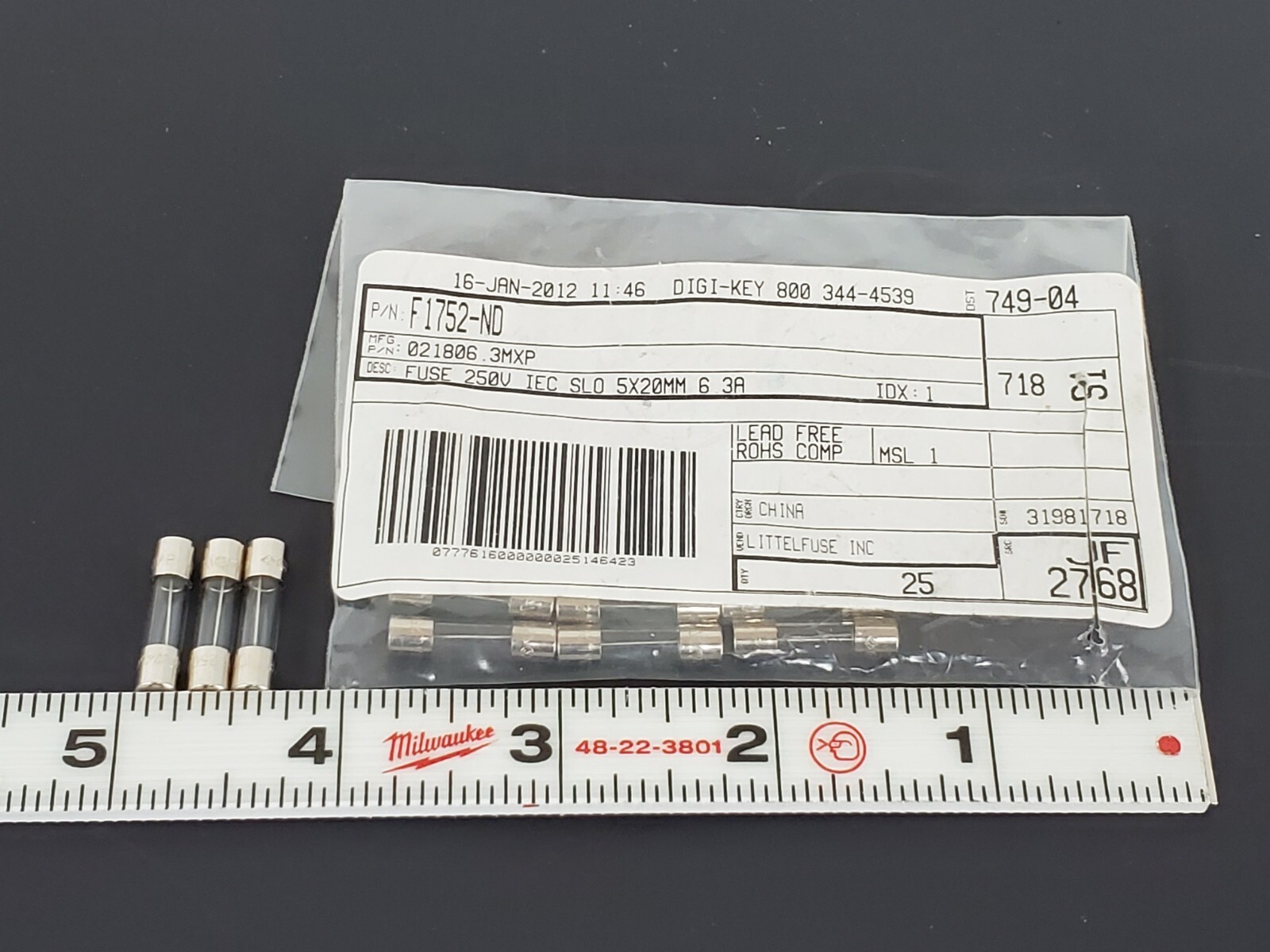 Used LOT OF 11 NEW LITTELFUSE F1752-ND FUSES 250V IEC SLO 5X20MM 6.3A