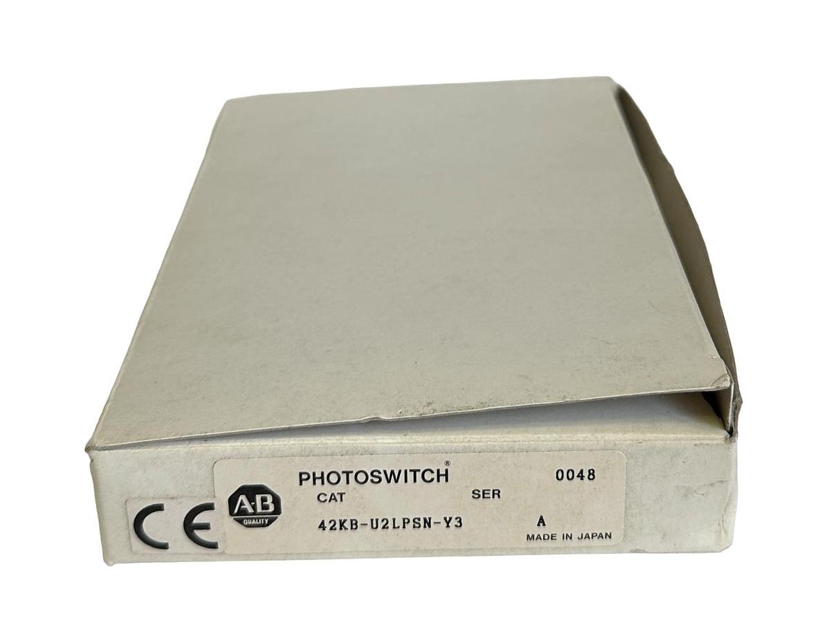Used NEW ALLEN BRADLEY 42KB-U2LPSN-Y3 /A PHOTOELECTRIC SENSOR 2M 42KBU2LPSNY3