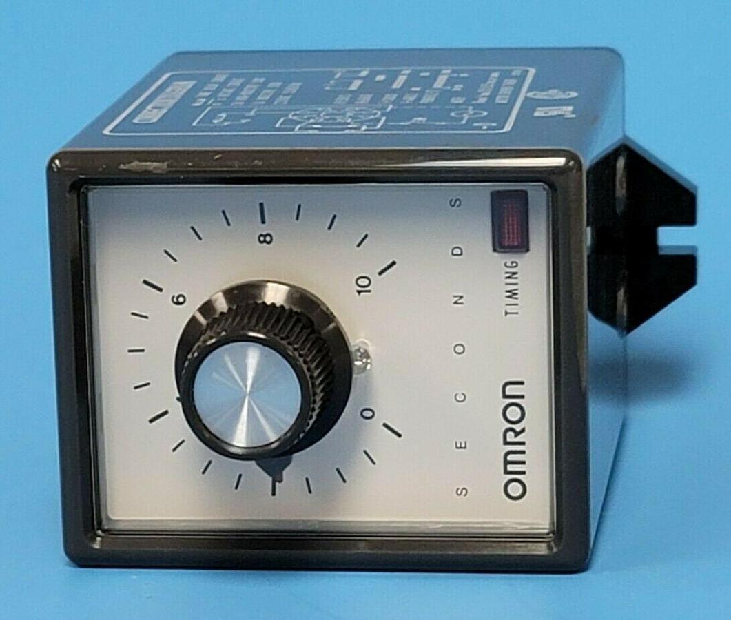 Used OMRON STP-MND-AA-UA SOLID STATE TIMER 0-10 SEC 120 VAC STPMNDAAUA