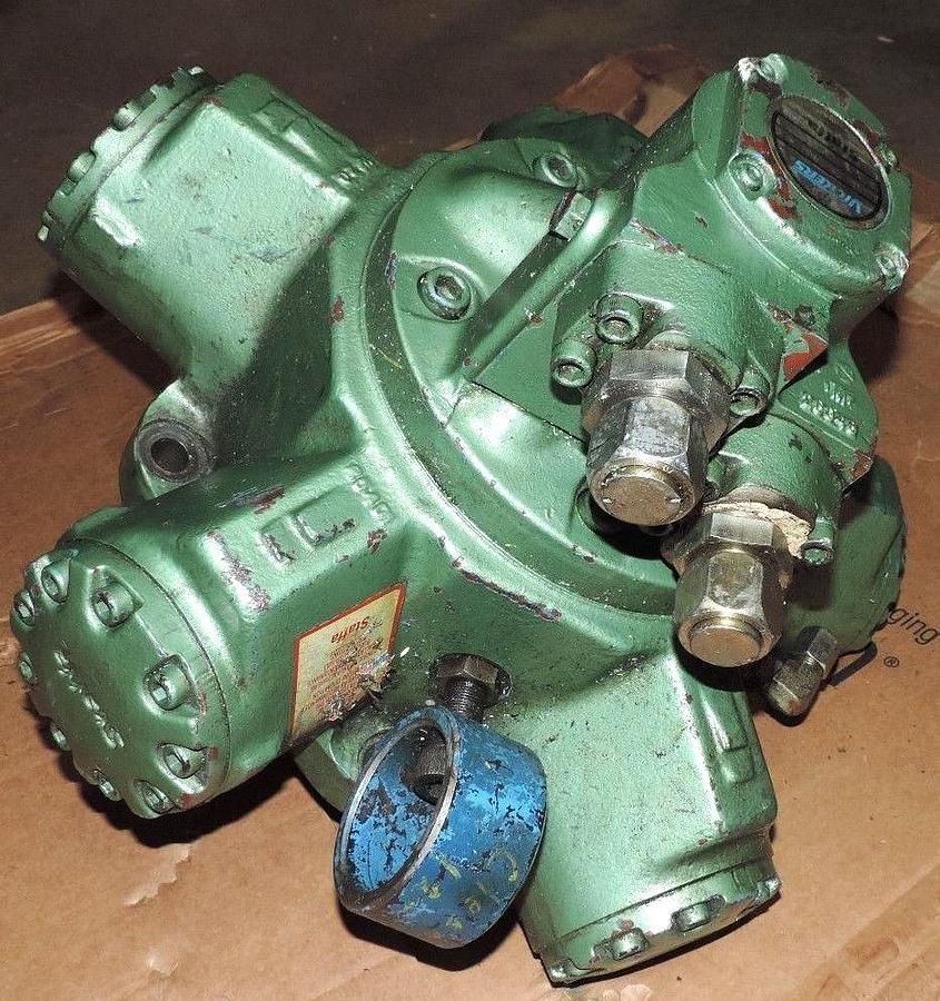 Used VICKERS STAFFA HM/B100S/F/13 RADIAL PISTON HYDRAULIC MOTOR HMB SER. FIXED DISP.
