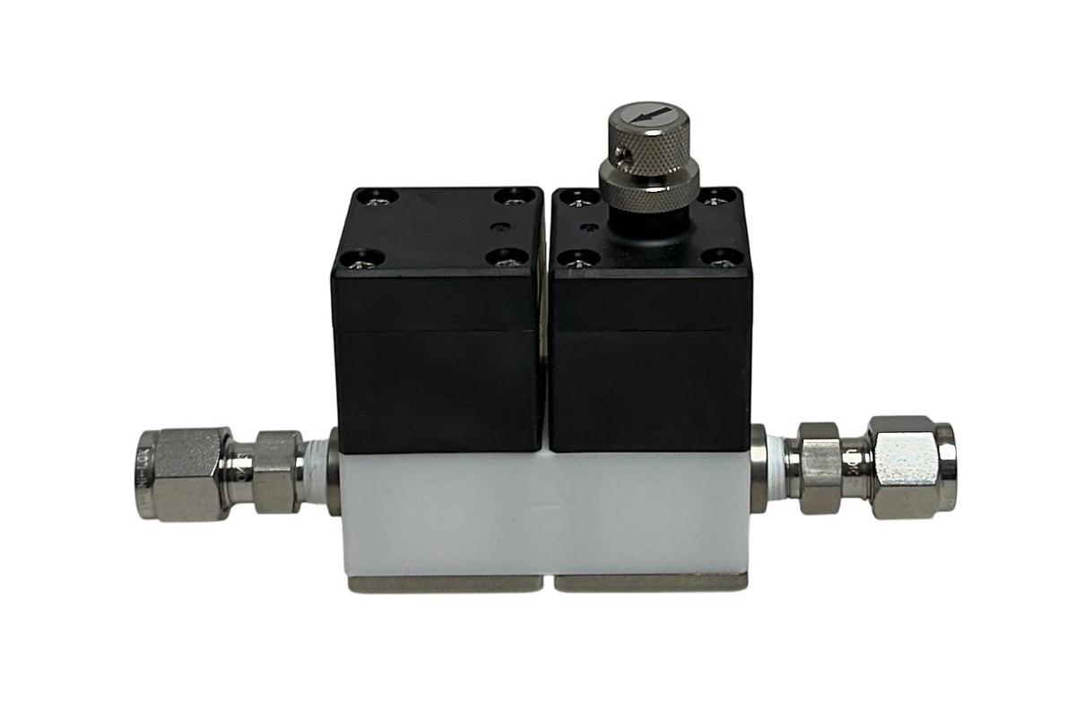 Used KOGANEI F-SAV125-C-200W / FSAV125C200W PNEUMATIC VALVE (SUCK-BACK) F-SAV NSMP