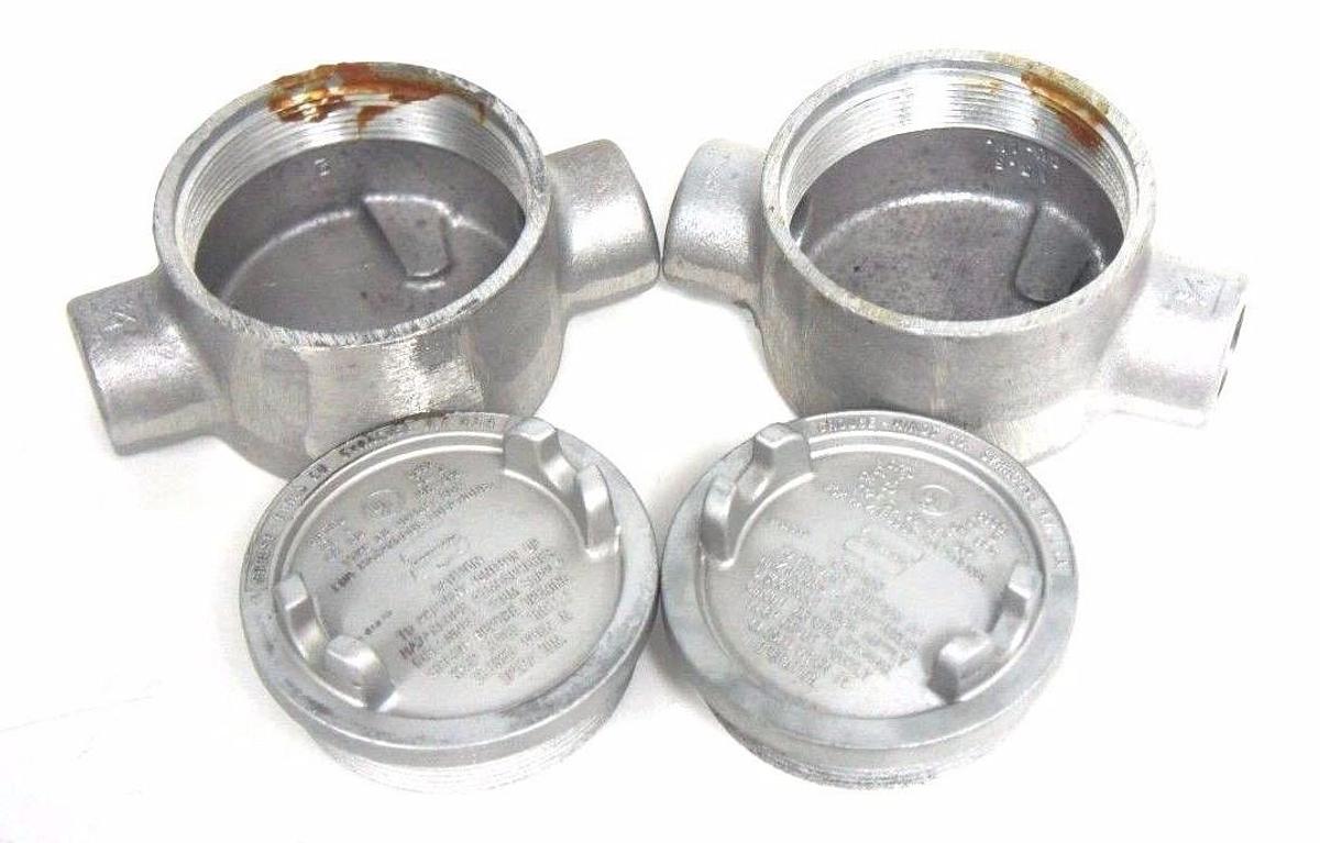 Used BOX OF 2 NEW CROUSE HINDS GUAC-26-SA CONDUIT OUTLET BOXES WITH 3" COVER OPENING