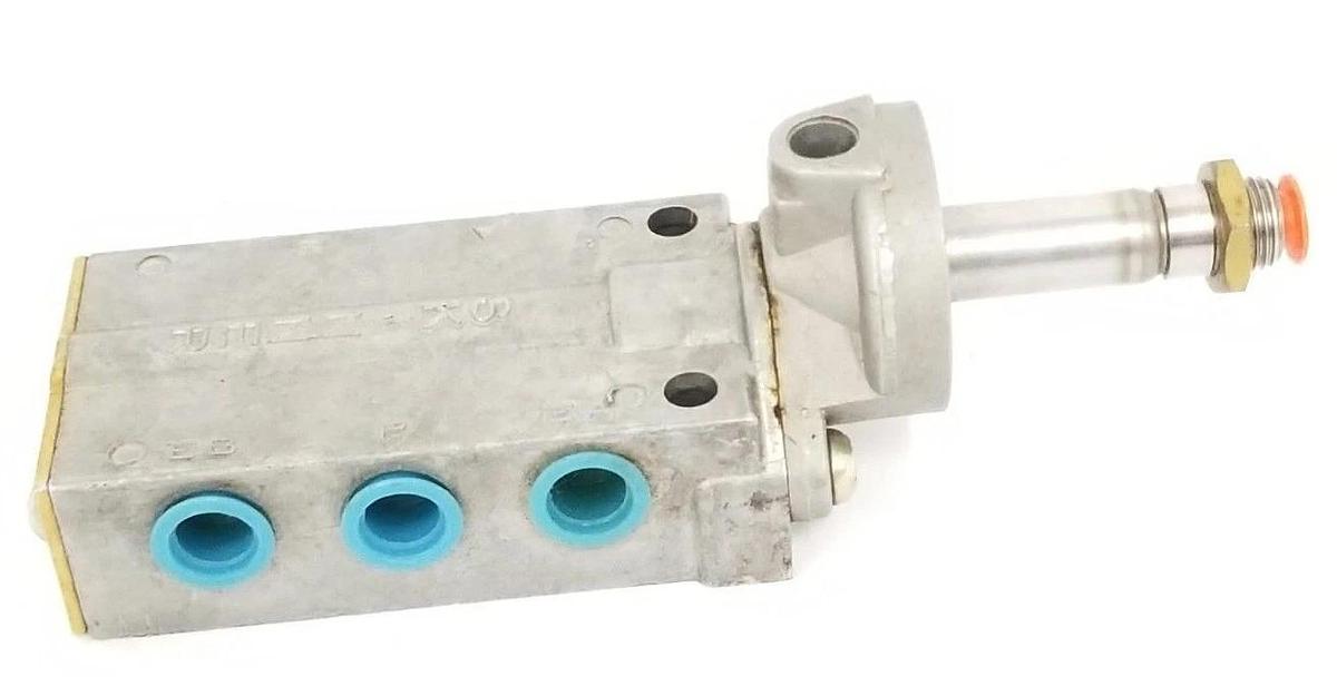 NEW HONEYWELL SKINNER 5-PORT VALVE ASSEMBLY