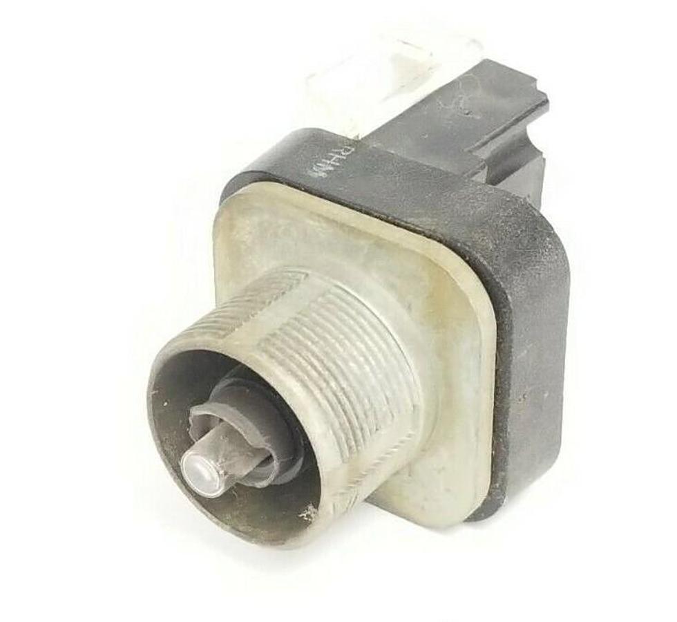 Used ALLEN BRADLEY 800T-Q10 SER. N PILOT LIGHT 120V (DAMAGED)