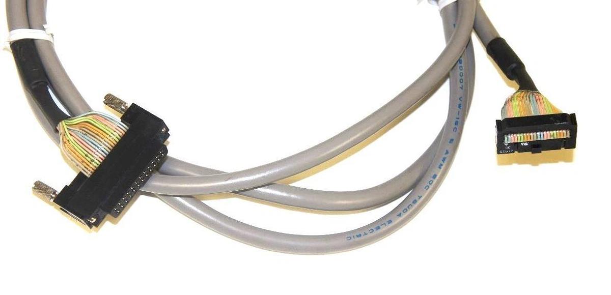Used OMRON XW2Z-200A 2M CABLE FOR SCREW TERMINAL, XW2Z200A