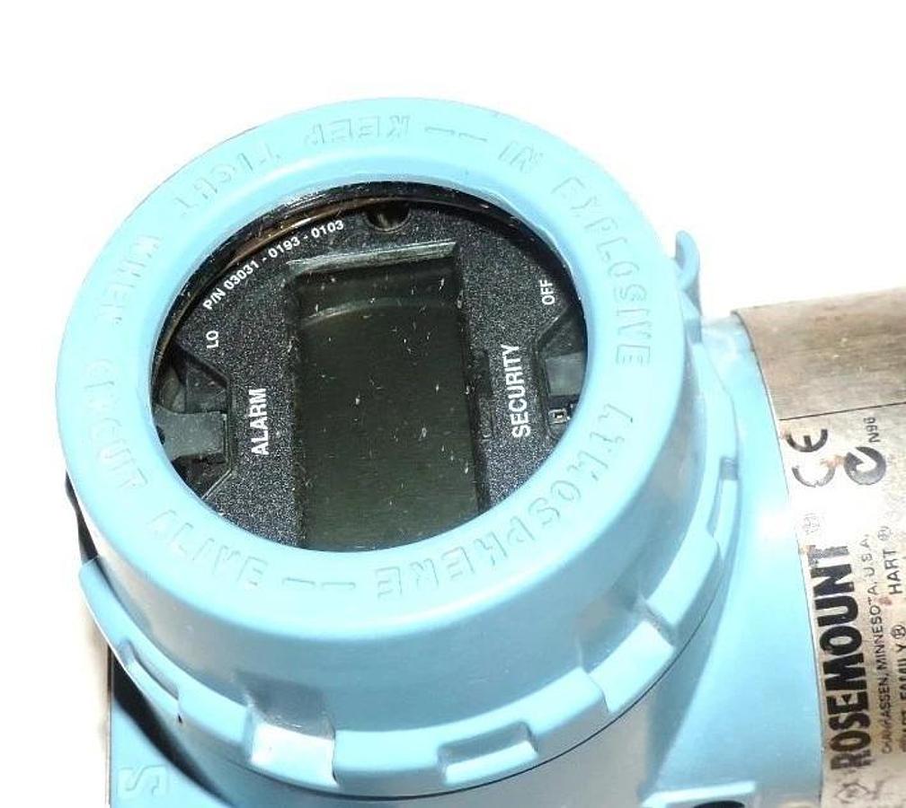 Used ROSEMOUNT 3051 CD2A23A1AB4E5M5 SMART TRANSMITTER W/ 03031-0193-0103 LCD METER
