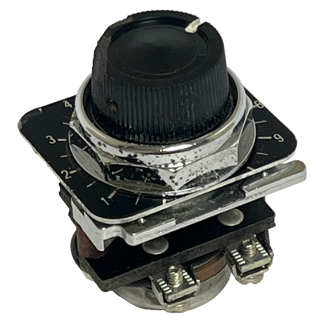 Used Eaton 10250T338 Potentiometer 30mm Heavy Duty 5000 Ohm 2W 10250T