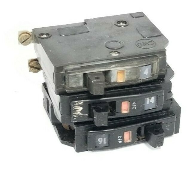 Used LOT OF 3 SQUARE D QOB120 CIRCUIT BREAKERS 20A 1P 120/240V