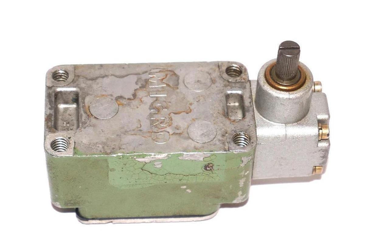 Used MICRO SWITCH 1LS1-L SWITCH 10AMP 1/3HP-125VAC 3/4-250VAC OIL TIGHT 1LS1L