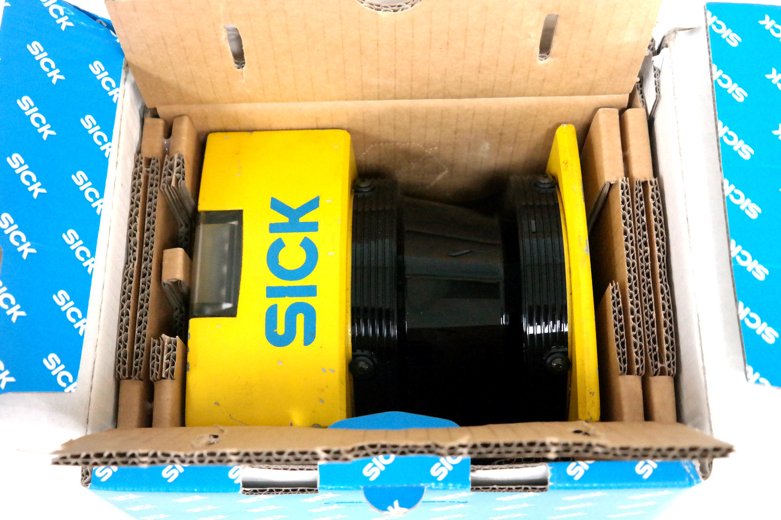 Used USED SICK PLS201-313 PROXIMITY LASER SCANNER PLS201313