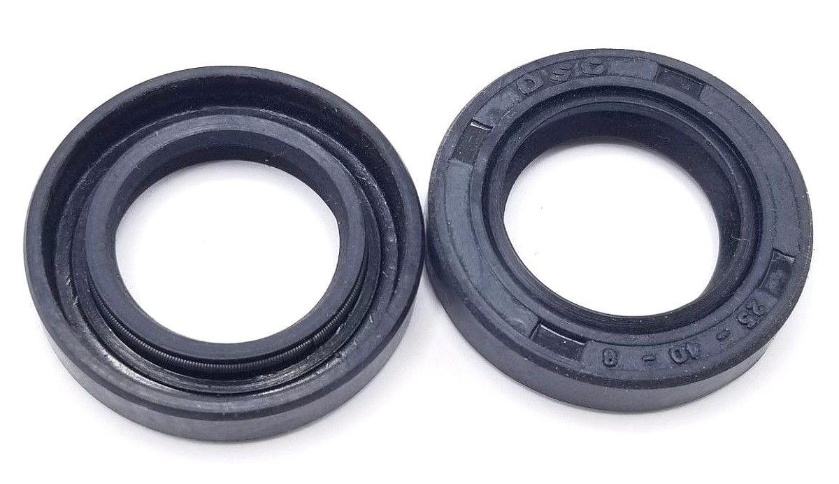Used LOT OF 2 NEW GERA 050304160000-49 OIL SEALS 025X40X8