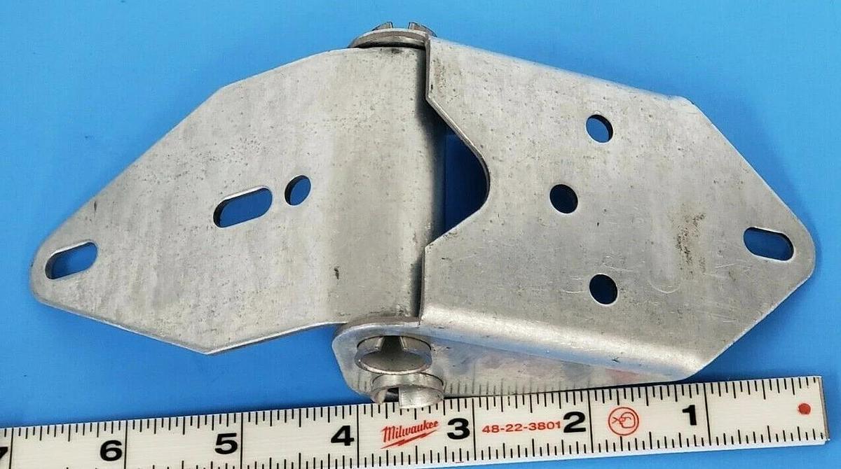 Used LOT OF 6 OVERHEAD DOOR 400643-0004 HINGES 4006430004