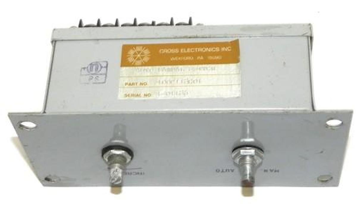 Used CROSS ELECTRONICS 100C118G01 AUTO MANUAL SWITCH