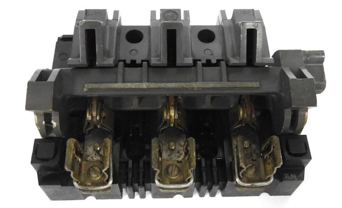 Used ALLEN BRADLEY 40021-558-02 DISCONNECT SWITCH 4002155802