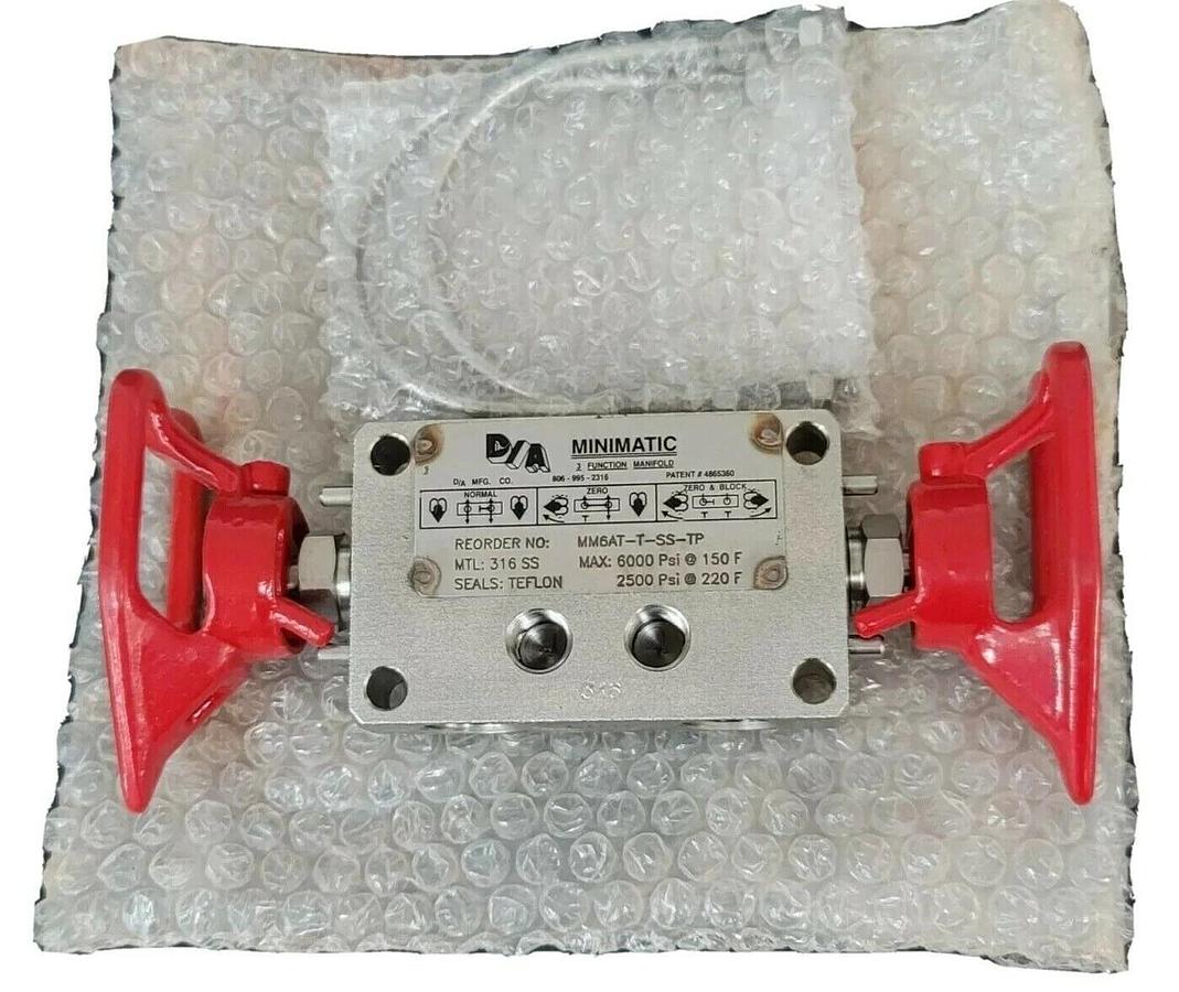 Used NEW D/A MINIMATIC MM6AT-T-SS-TP 3-FUNCTION MANIFOLD MTL: 316SS