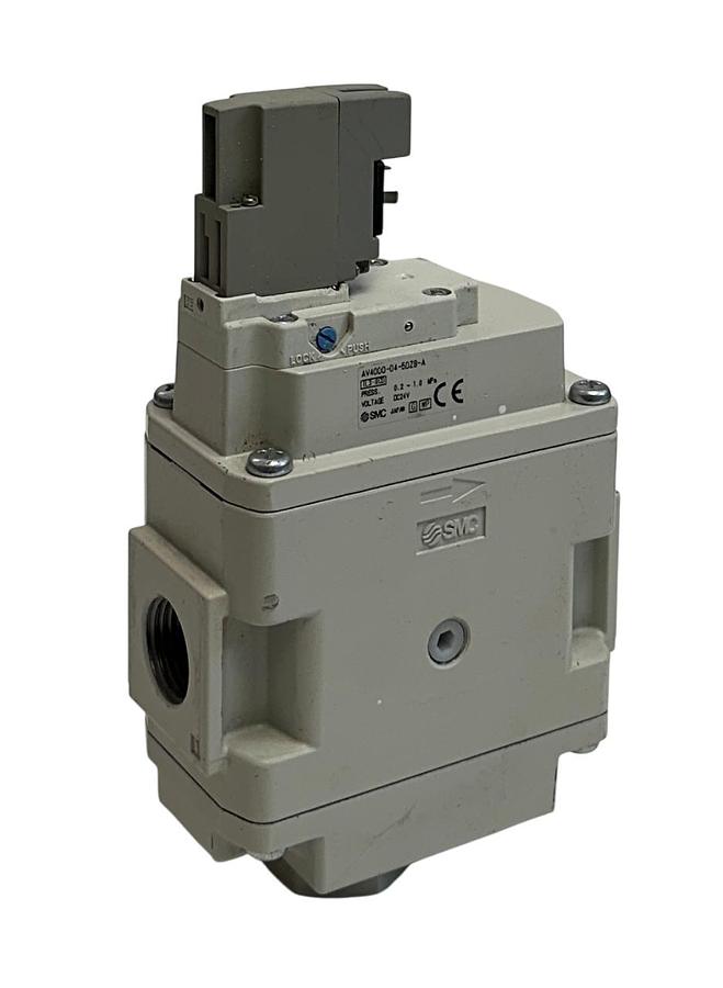 Used SMC AV4000-04-5DZB-A / AV4000045DZBA SOFT START-UP VALVE 24VDC SOLENOID USNP