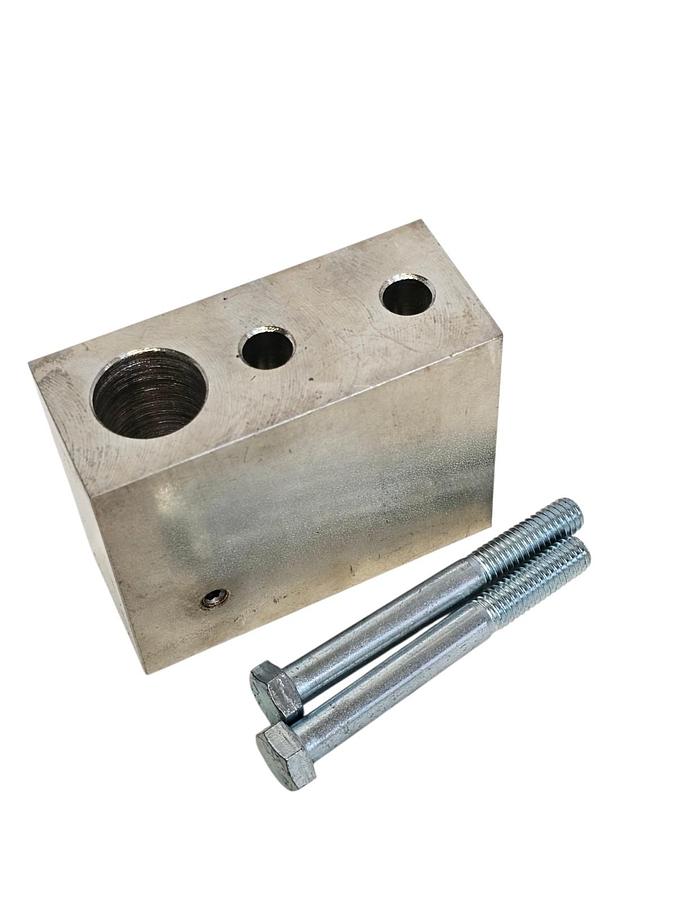Used NEW TOMAHAWK 006835-A-A BEARING BLOCK ASSY 006835AA