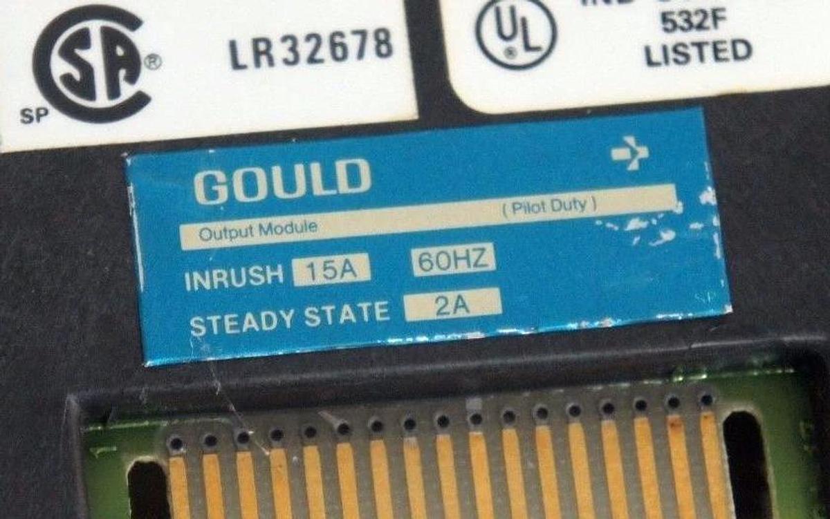 Used LOT OF 2 MODICON AS-B550-001 OUTPUT MODULES B550, 115 AC
