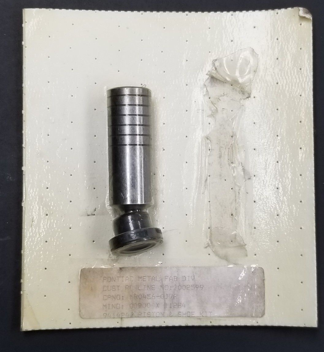Used NEW VICKERS 941424 PISTON & SHOE KIT MI NO: 00900 X 11284 PVH74