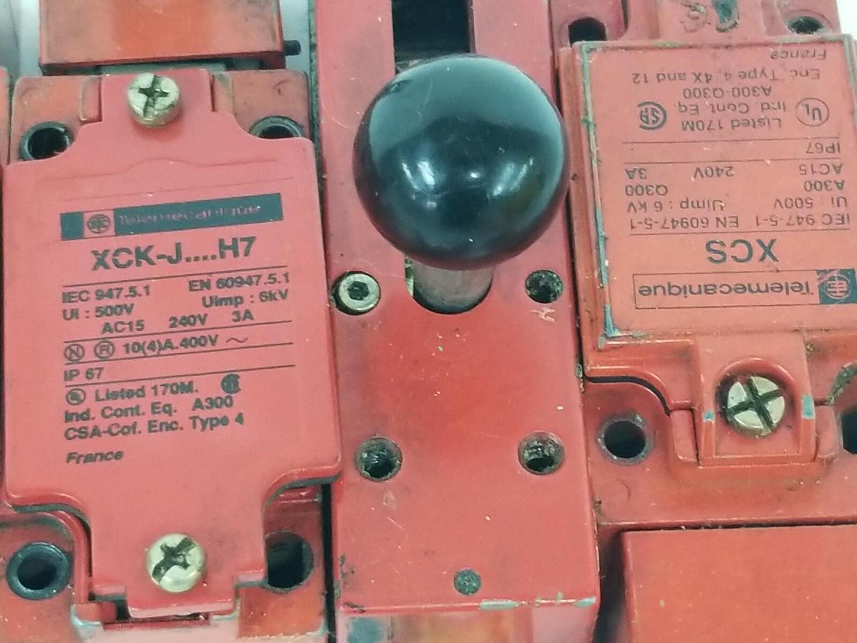 Used LOT OF TELEMECANIQUE XCS LIMIT SWITCH PARTS