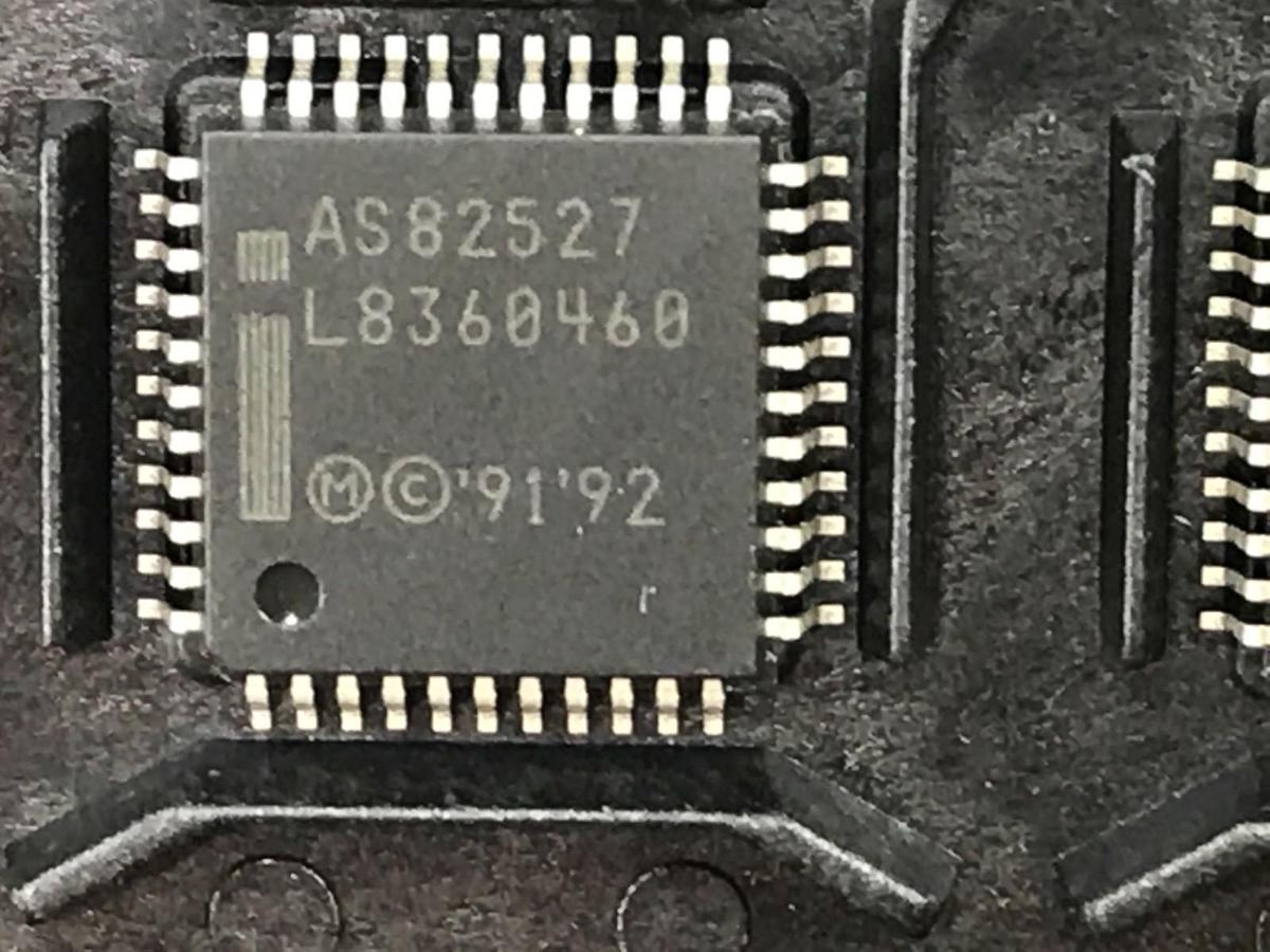 Used NEW INTEL AS82527F8 SERIAL COMMUNICATION CONTROLLER CHIP AS82527