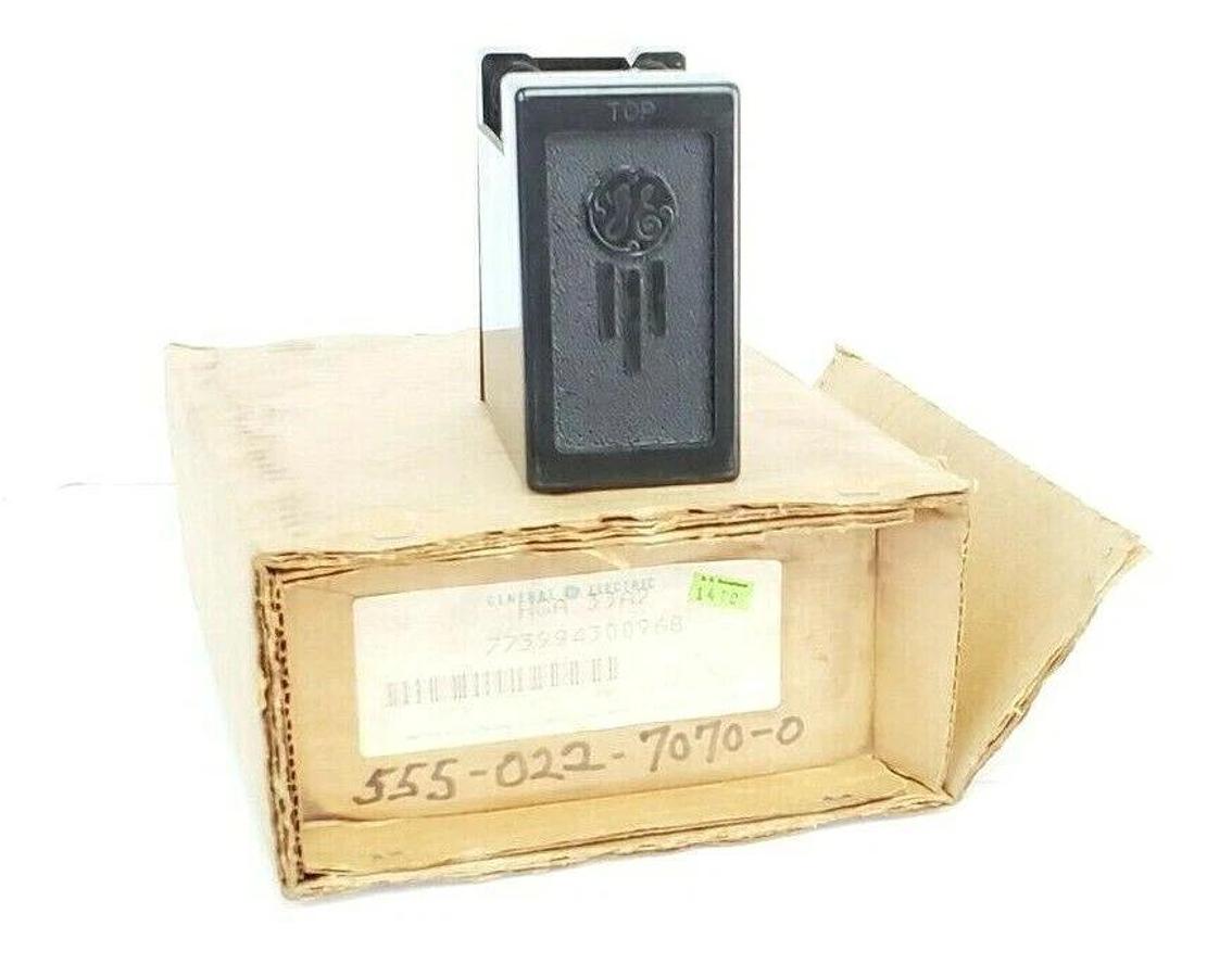 Used GENERAL ELECTRIC 12-HGA33A2 AUXILIARY CONTROL RELAY 125V HGA-33A2 12HGA33A2